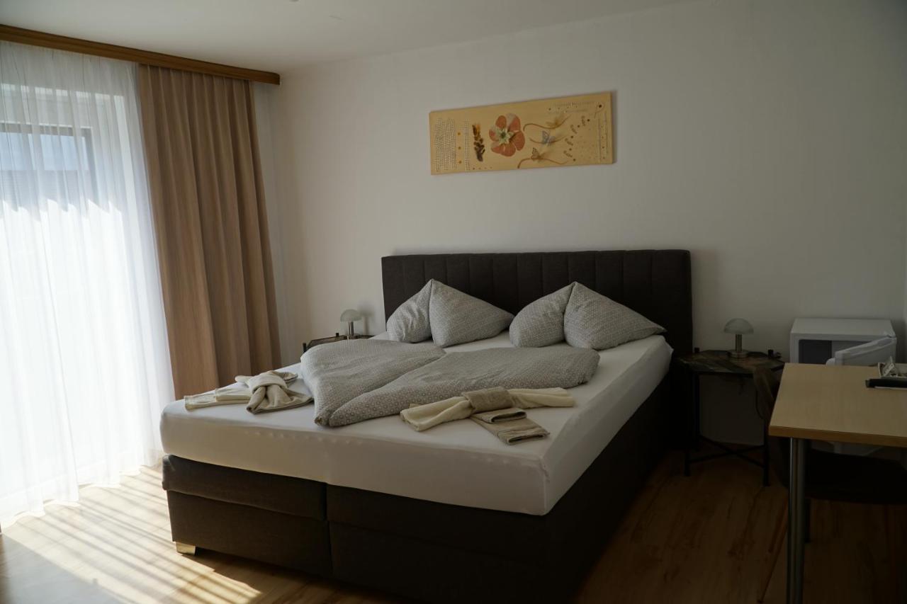 Pension-Ferienwohnung Rotar Faak am See Bagian luar foto