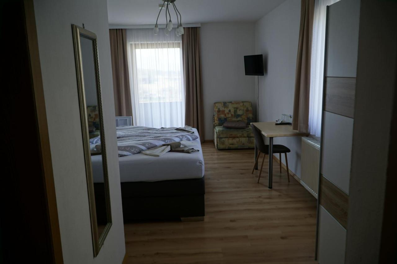 Pension-Ferienwohnung Rotar Faak am See Bagian luar foto