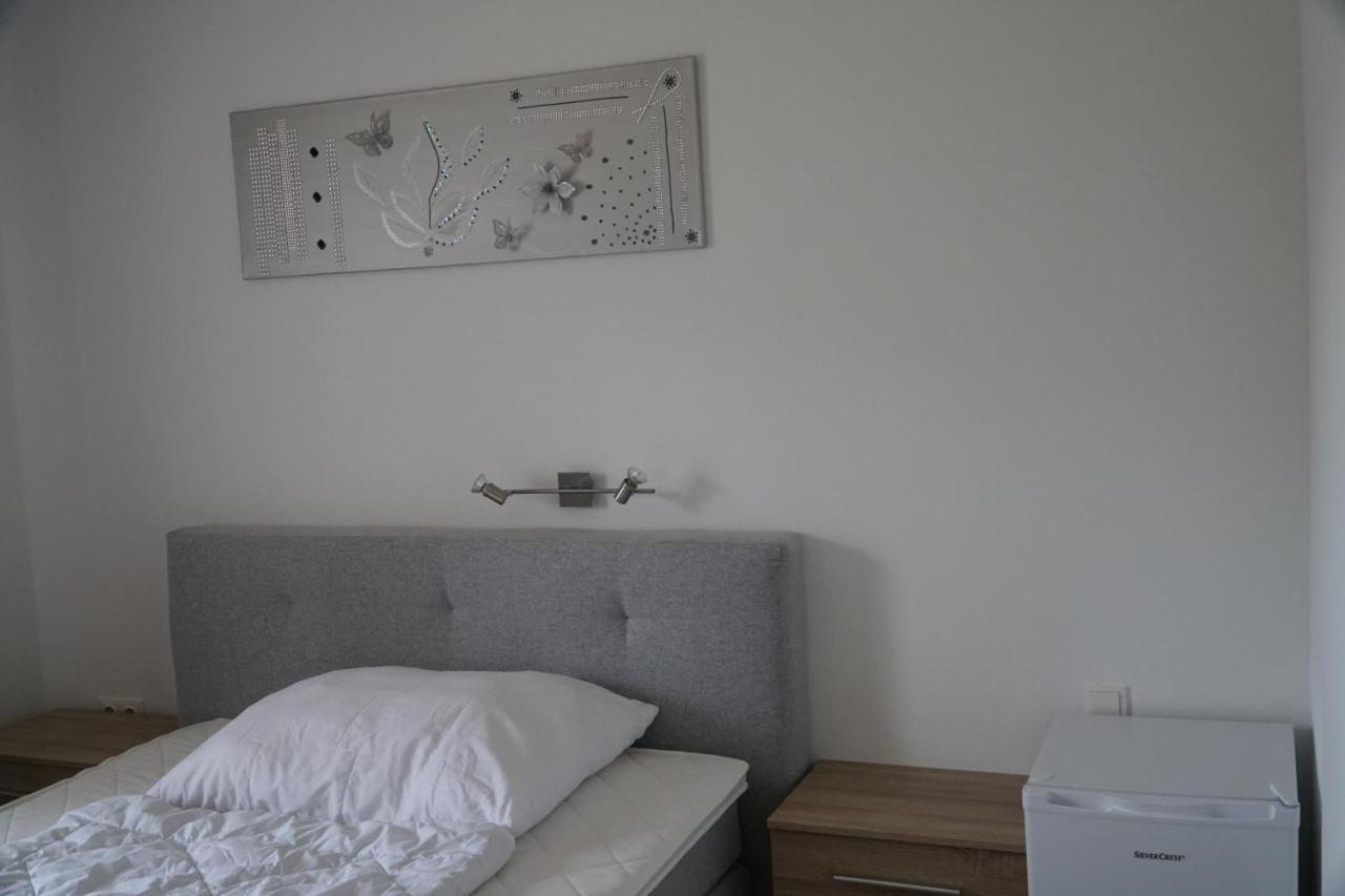 Pension-Ferienwohnung Rotar Faak am See Bagian luar foto