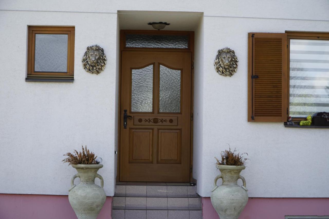 Pension-Ferienwohnung Rotar Faak am See Bagian luar foto