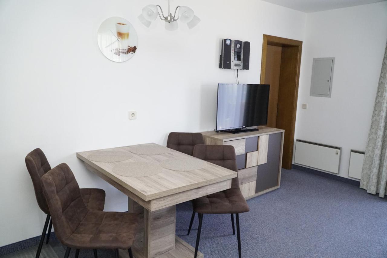 Pension-Ferienwohnung Rotar Faak am See Bagian luar foto