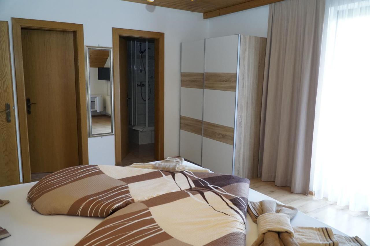 Pension-Ferienwohnung Rotar Faak am See Bagian luar foto