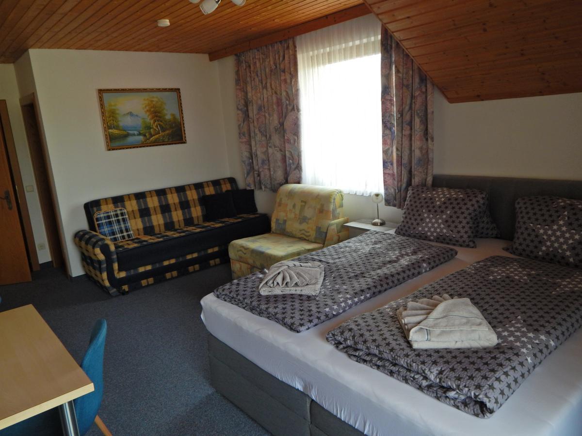 Pension-Ferienwohnung Rotar Faak am See Bagian luar foto