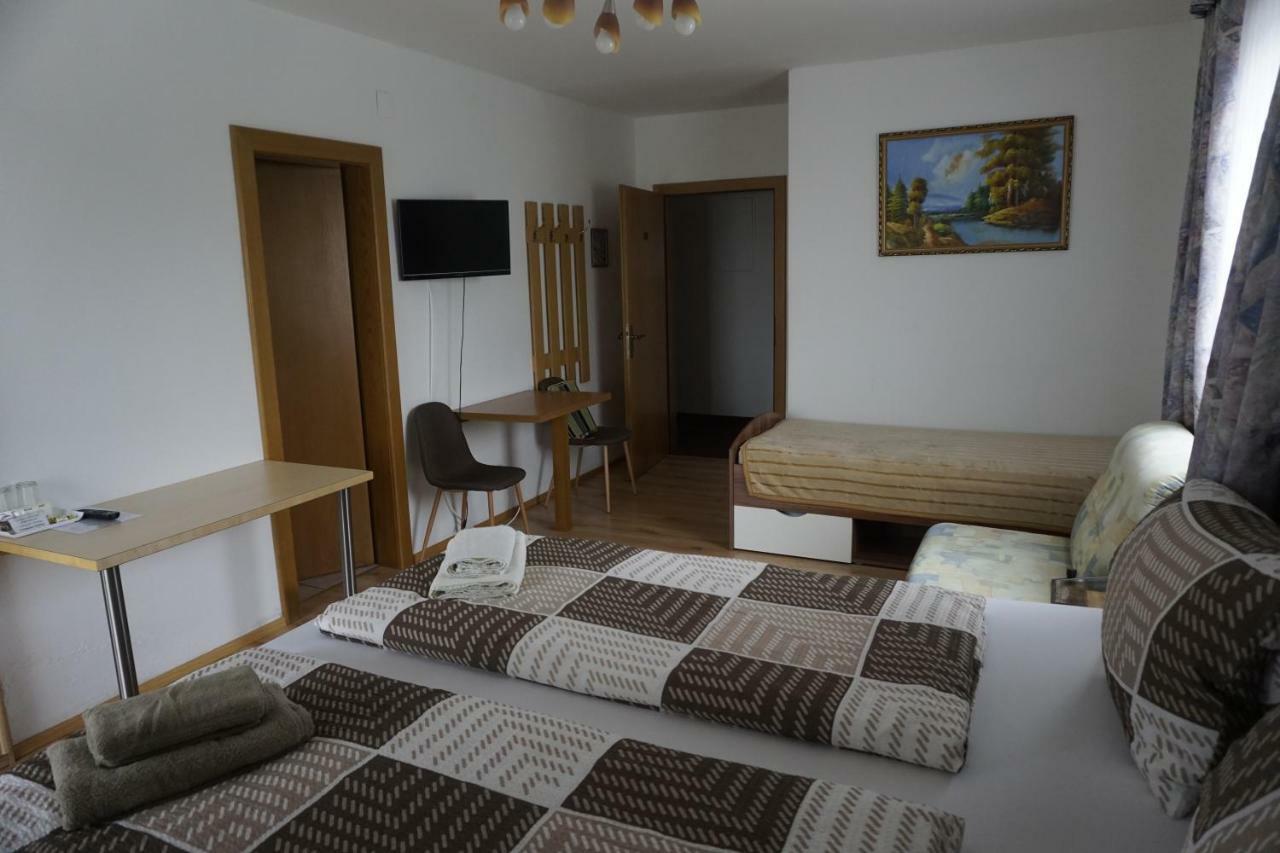 Pension-Ferienwohnung Rotar Faak am See Bagian luar foto